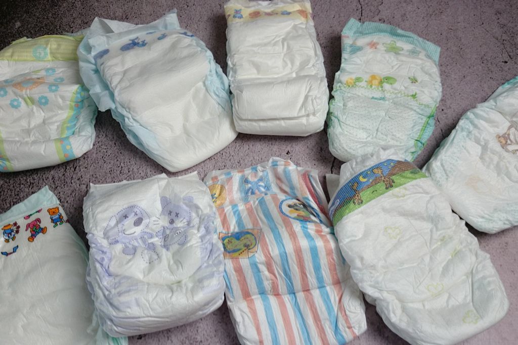 pampers 11 18 50