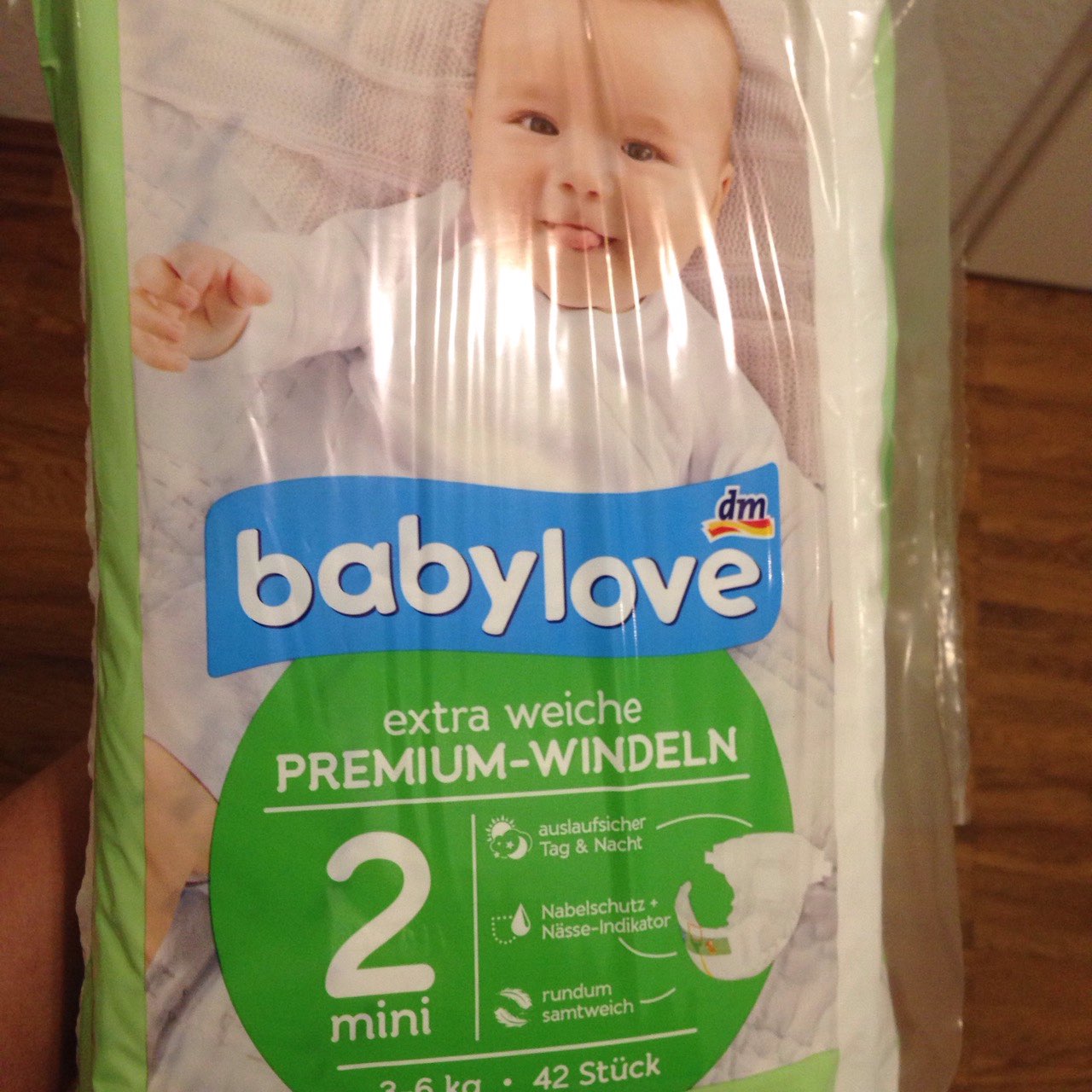 pampers sensitive chusteczki 4x64